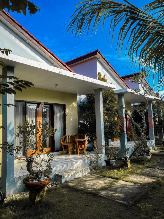 Gayatri Bungalows Batununggul Exterior foto